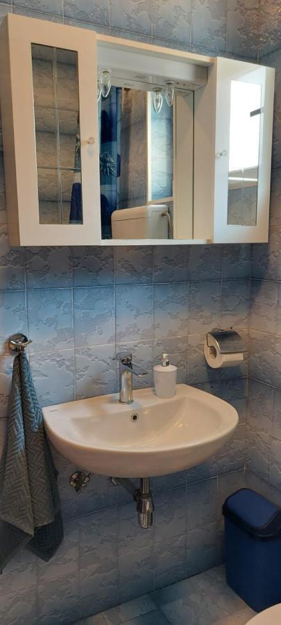 Apartmani Sladana Kampor ภายนอก รูปภาพ